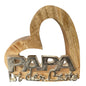 Holzherz mit dem Spruch "Papa ist der Beste" aus Aluminium vor weißem Hintergrund