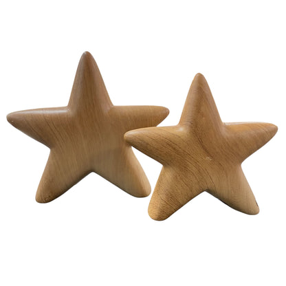 Formano Deko-Sterne aus Holz, naturfarbene Aufsteller in zwei Größen, schlichte Weihnachtsdekoration.