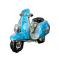 mini Motorroller in silbern und blau vor weißem Hintergrund