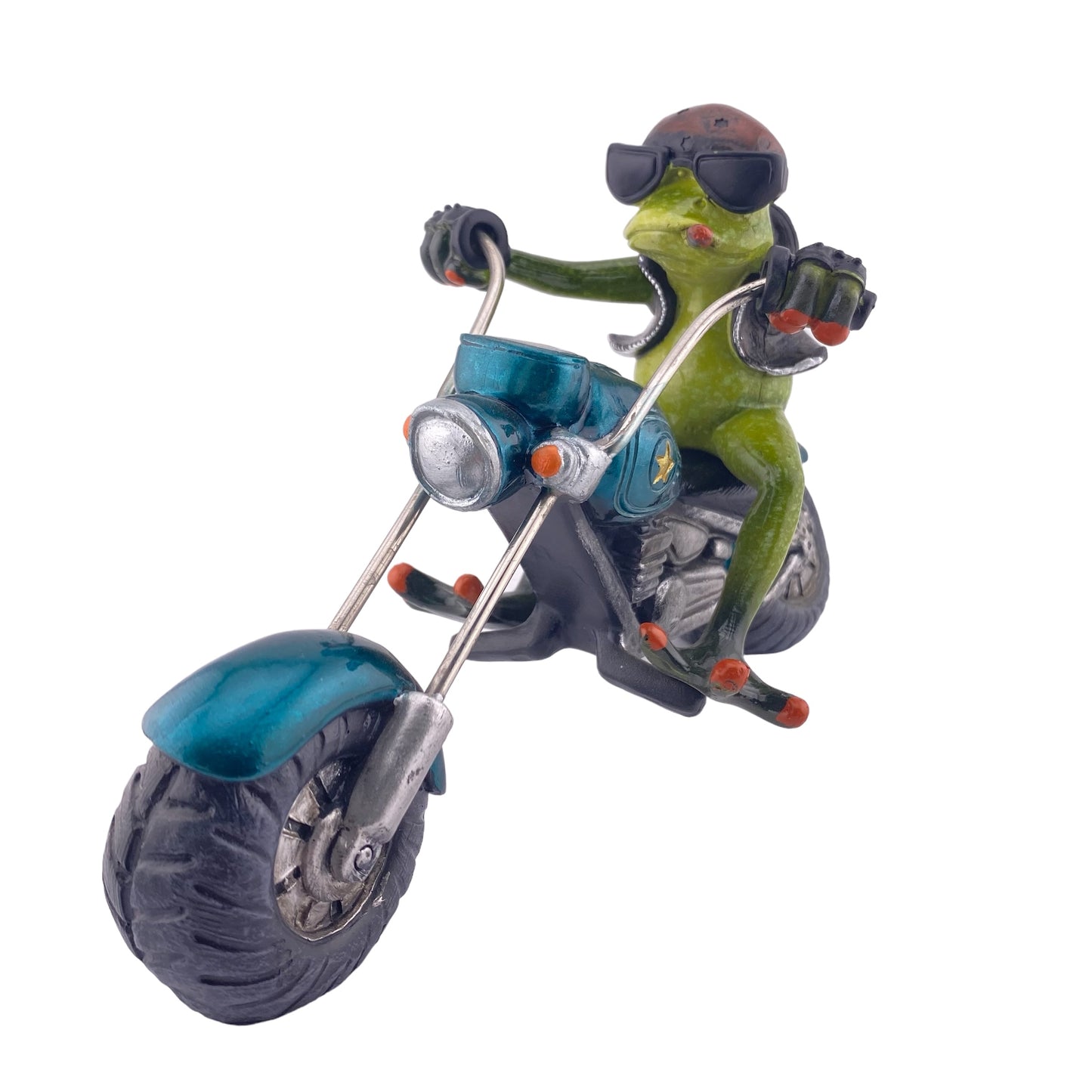 Ein Dekofigur Frosch Mann der Serie Froschhausen sitzt auf einem blauen Motorrad und ist vor weißem Hintergrund platziert.