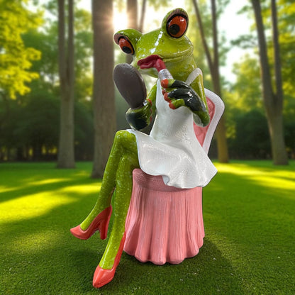 Formano Froschhausen Dekofigur Frosch Lady beim Schminken mit Lippenstift im Ambiente