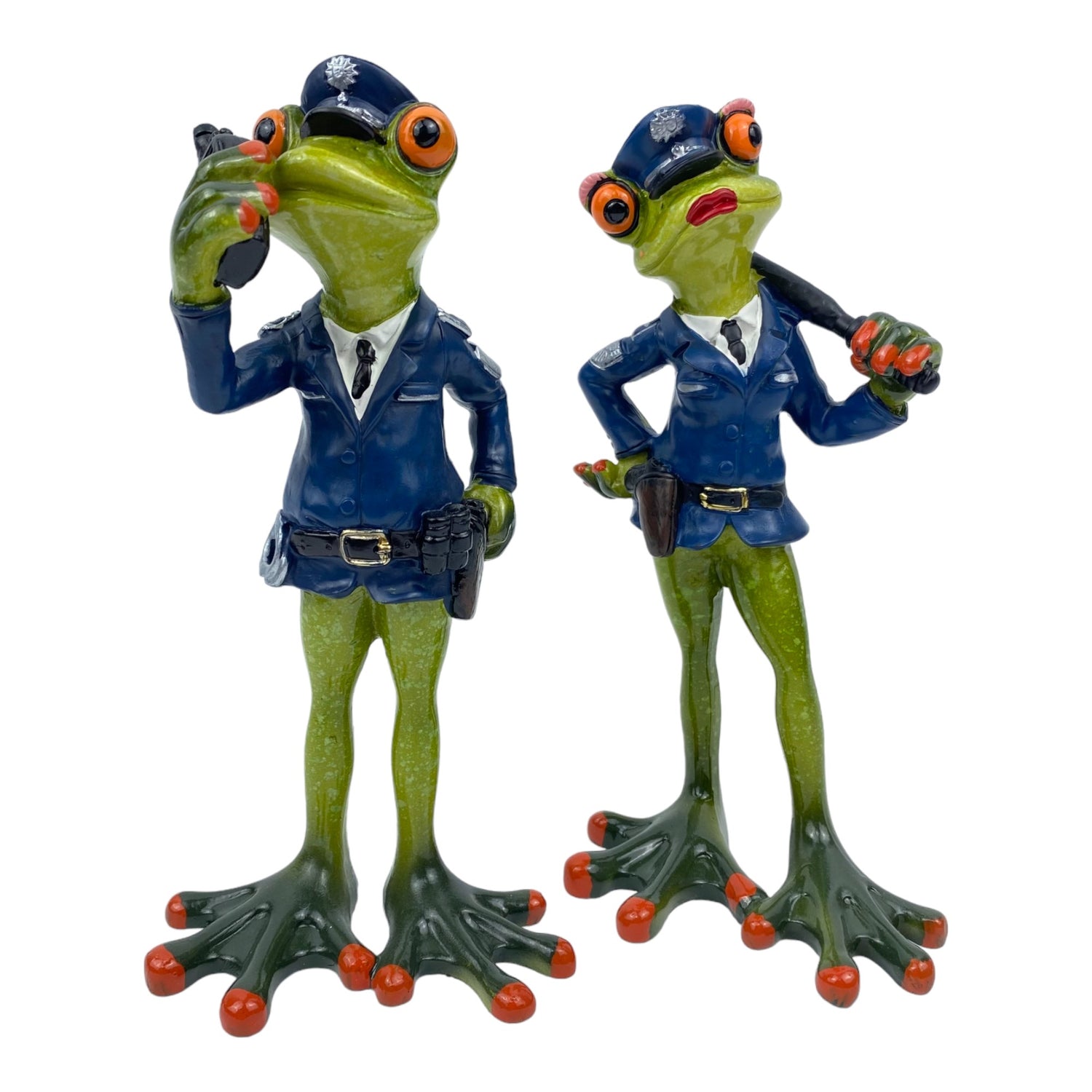 Zwei Dekofiguren, die eine weibliche und männliche Frosch Polizistin in blauer Polizeiuniform mit Kelle und Funkgerät abbilden.