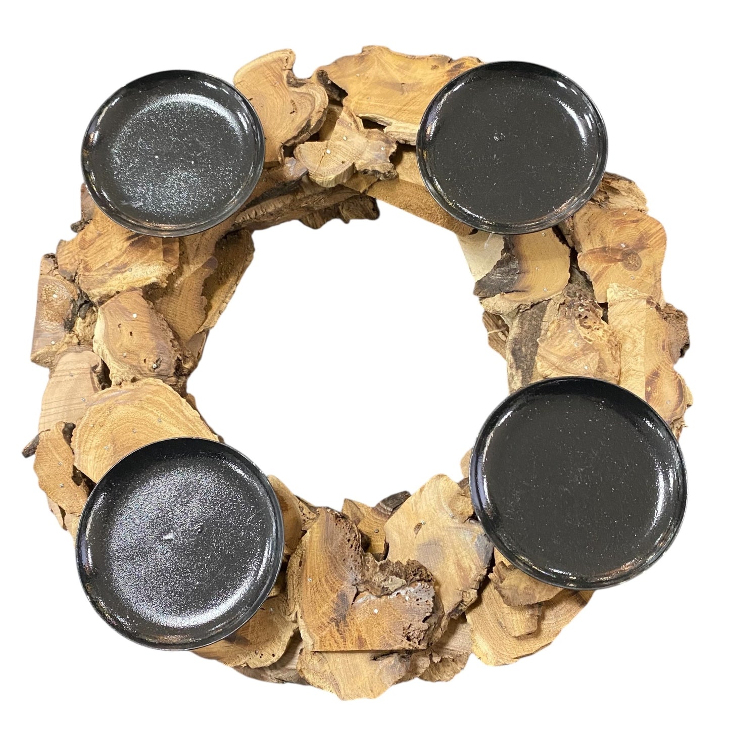 Runder Adventskranz aus naturbelassenem Holz mit vier schwarzen Kerzenhaltern zum individuellen Dekorieren.