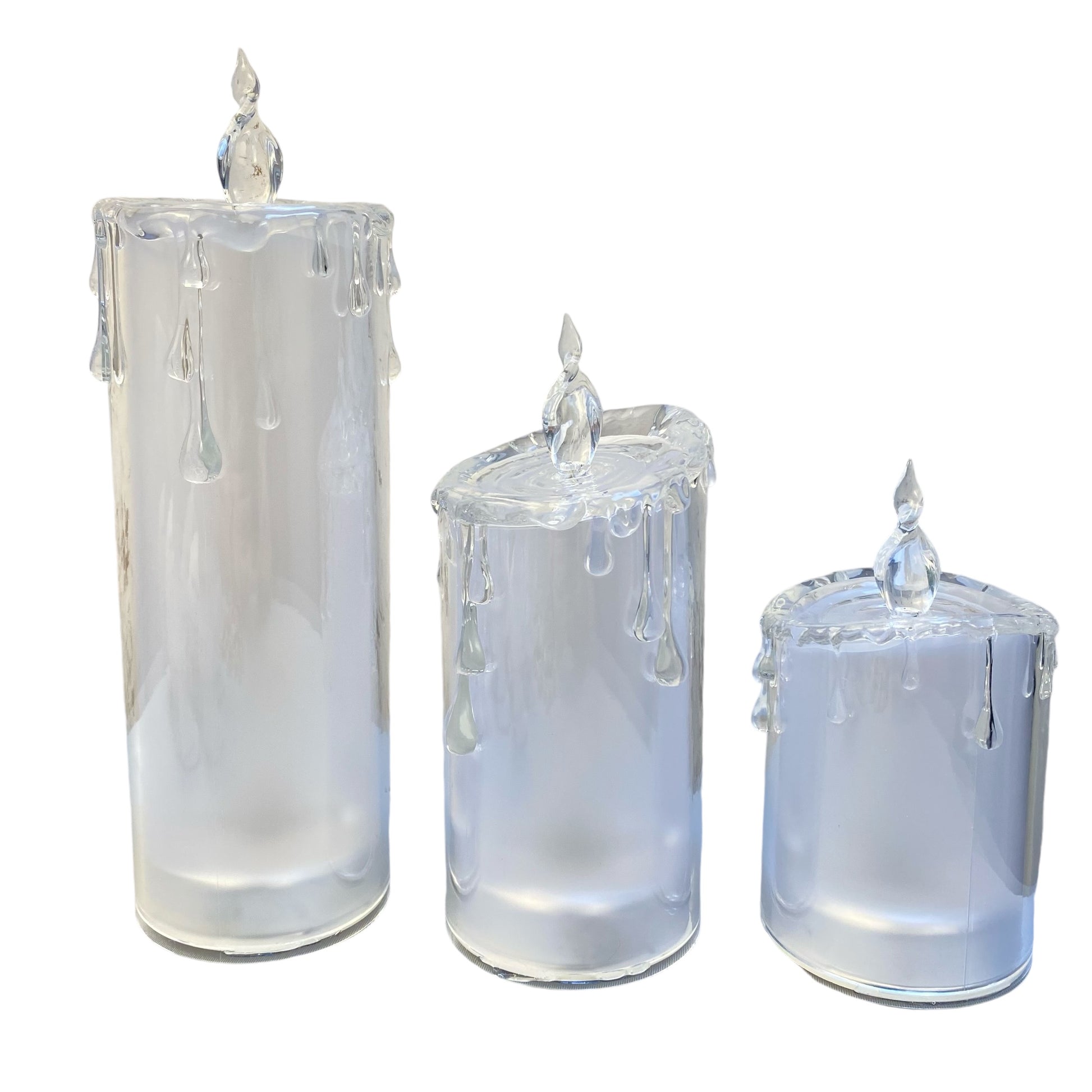 Acryl Kerze in drei verschiedenen Größen vor weißem Hintergrund