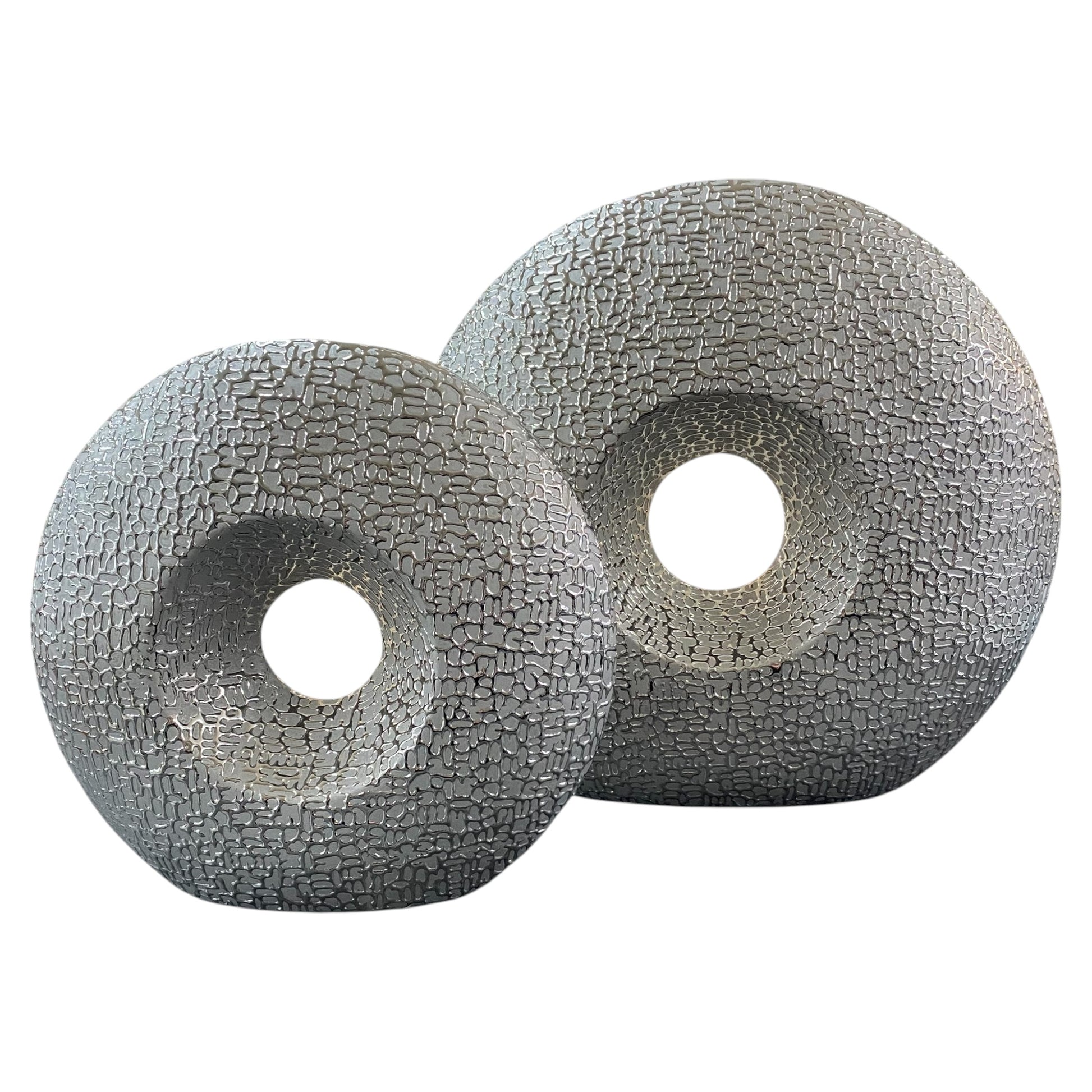 Formano runde Deko-Vasen in Silber, zwei Größen, moderne Struktur-Optik mit glänzender Oberfläche.