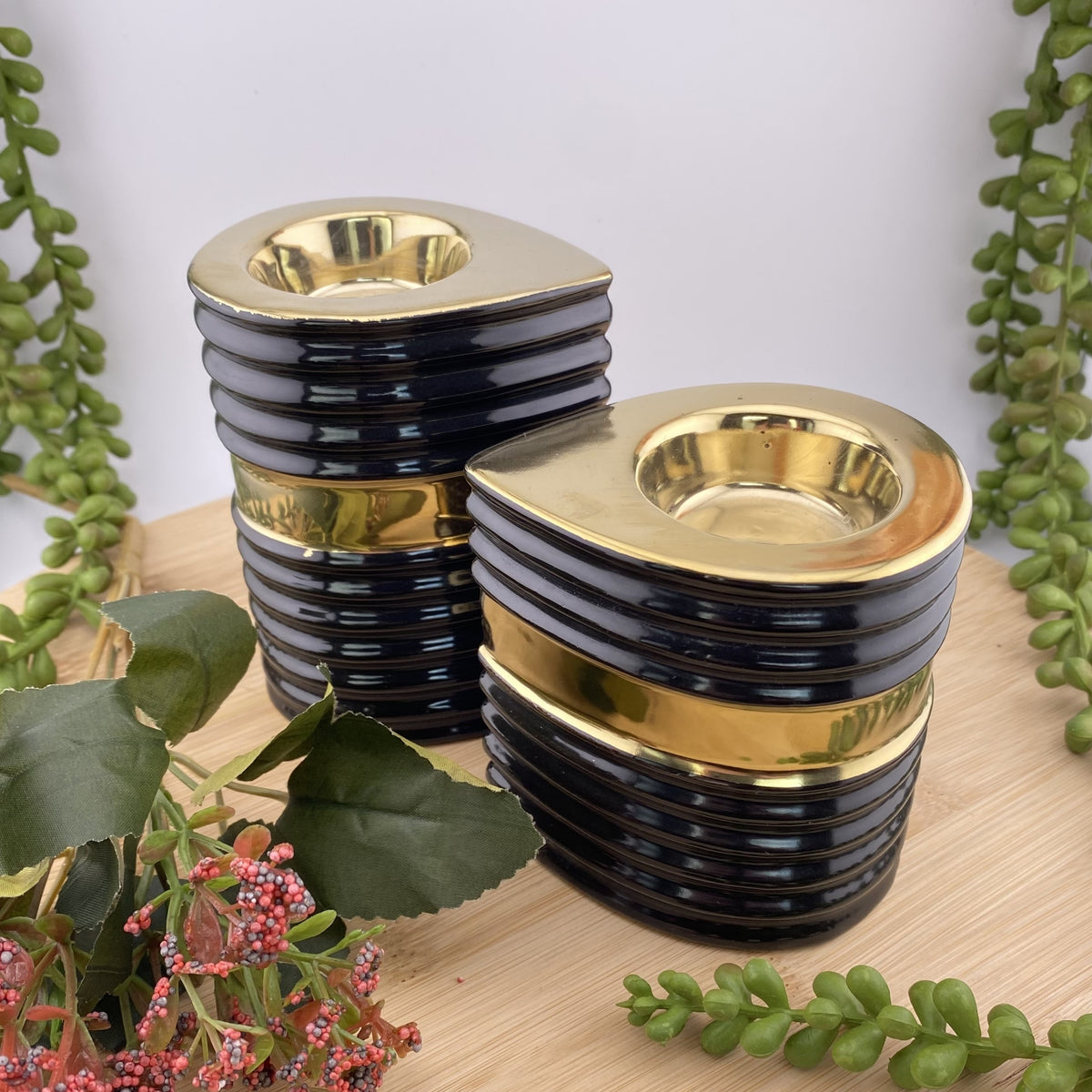 Formano Extravaganter Teelichthalter Schwarz mit Gold Dekoration – Funkelherz