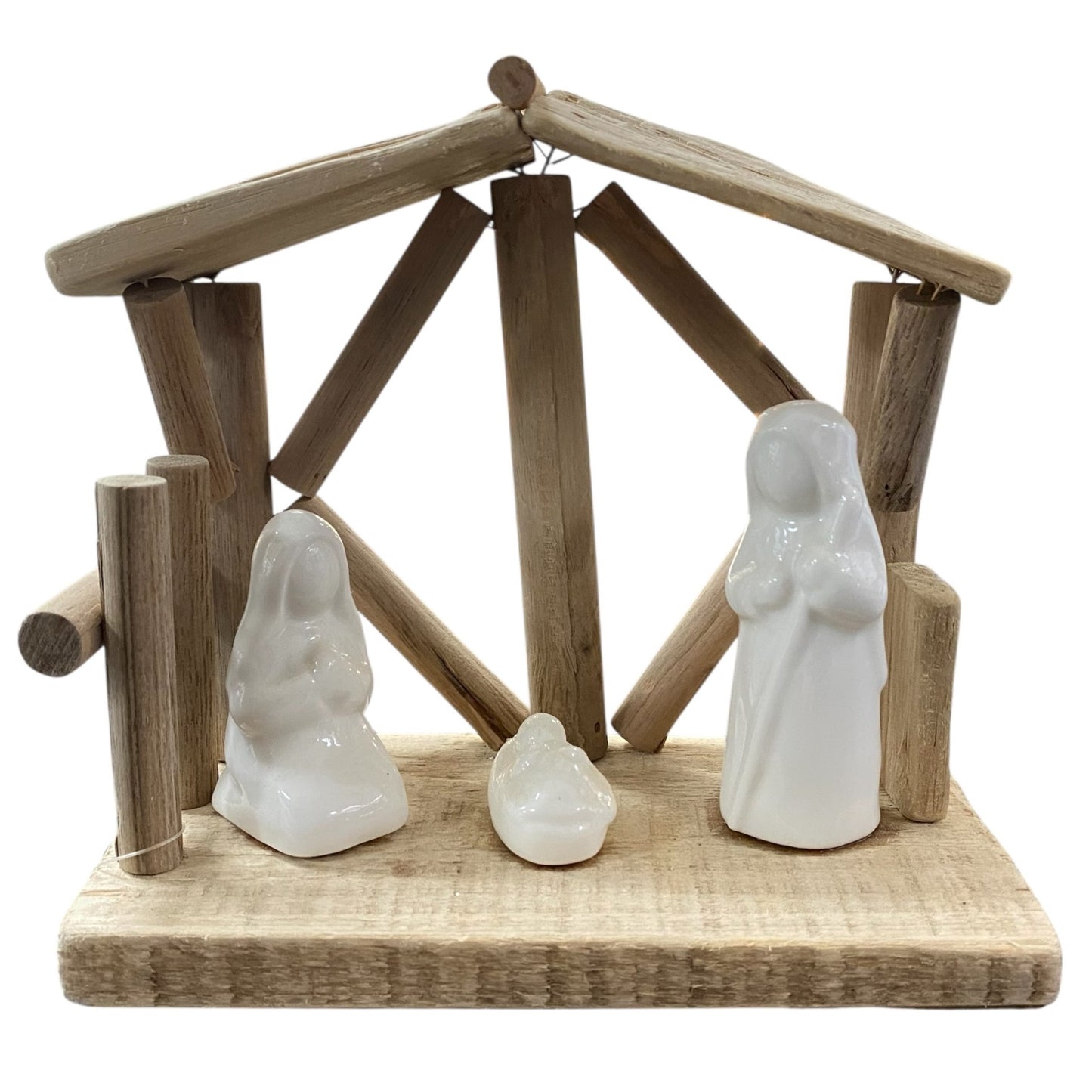 Schlichte Weihnachtskrippe aus Holz mit weißen Keramikfiguren von Maria, Josef und Jesuskind.