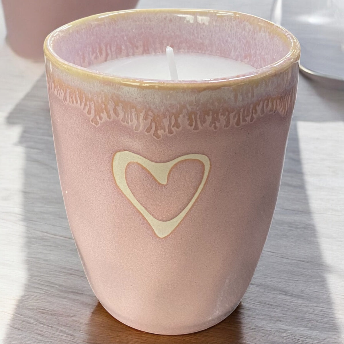 Stoneware Kerze im Kaffeebecher Rosa Becher kaufen – Funkelherz