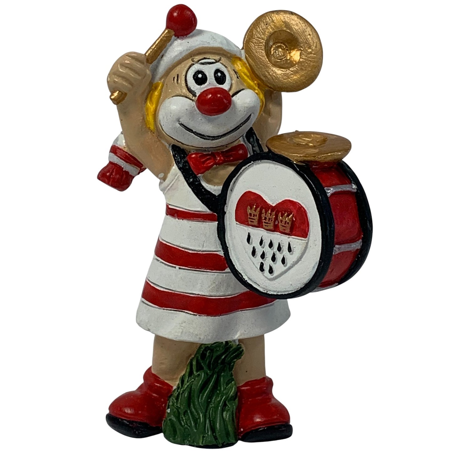 Mini Schmitzens Clown mit Trommel und Tamborin vor weißem Hintergrund 
