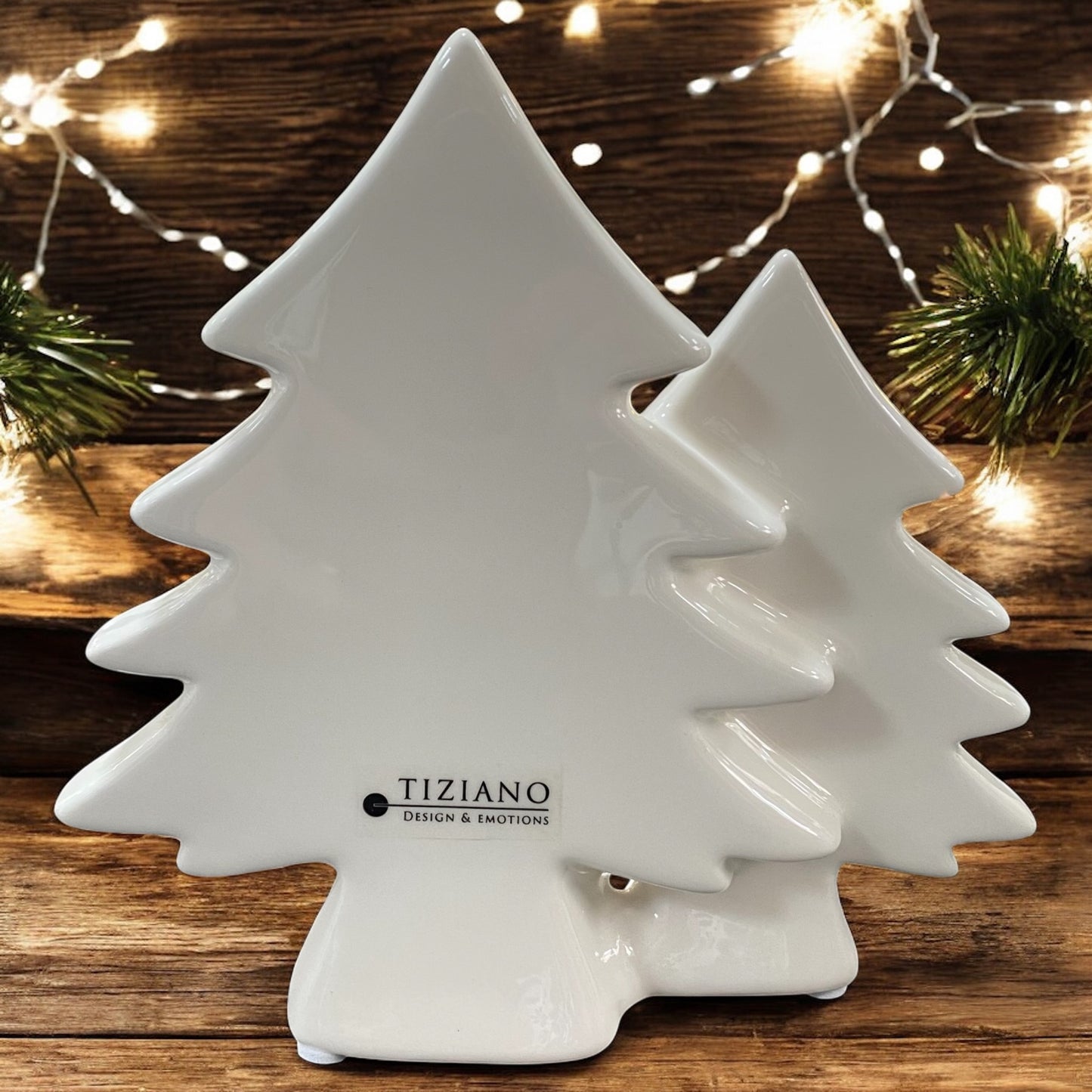 Breiter creme-weißer Keramik Doppel-Tannenbaum von Tiziano im Ambiente