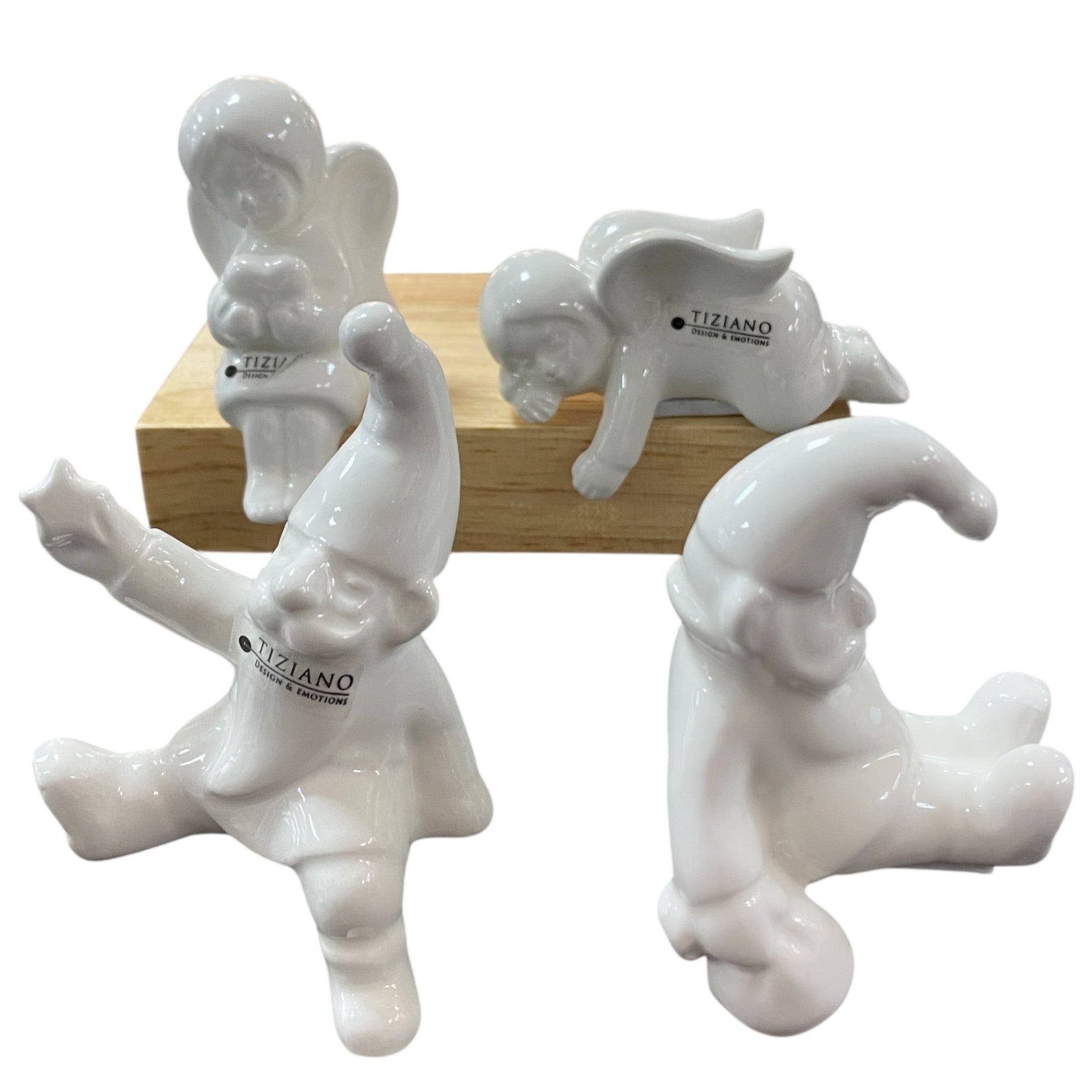 Tiziano Deko-Keramikfiguren Engel Laila und Santa Linus, weiße Kantensitzer im Mini-Format aus glänzender Keramik