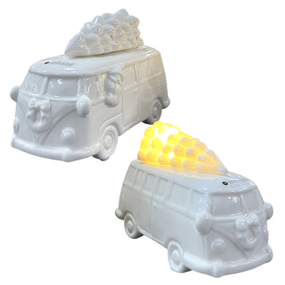 Zwei creme-weiße Keramik Busse der Serie Tiziano Parco mit mit leuchtendem Baum auf dem Dach