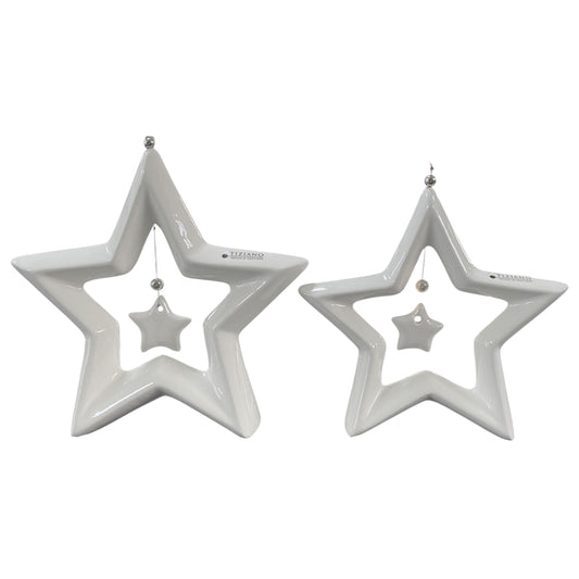 Zwei creme-weiße Keramik Sterne Saphira mit kleinem hängenden Stern in der Mitte