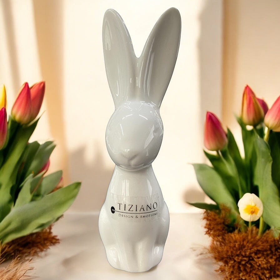 Ein Keramik Deko Osterhase aus creme-weißer Keramik der Marke Tiziano im Ambiente