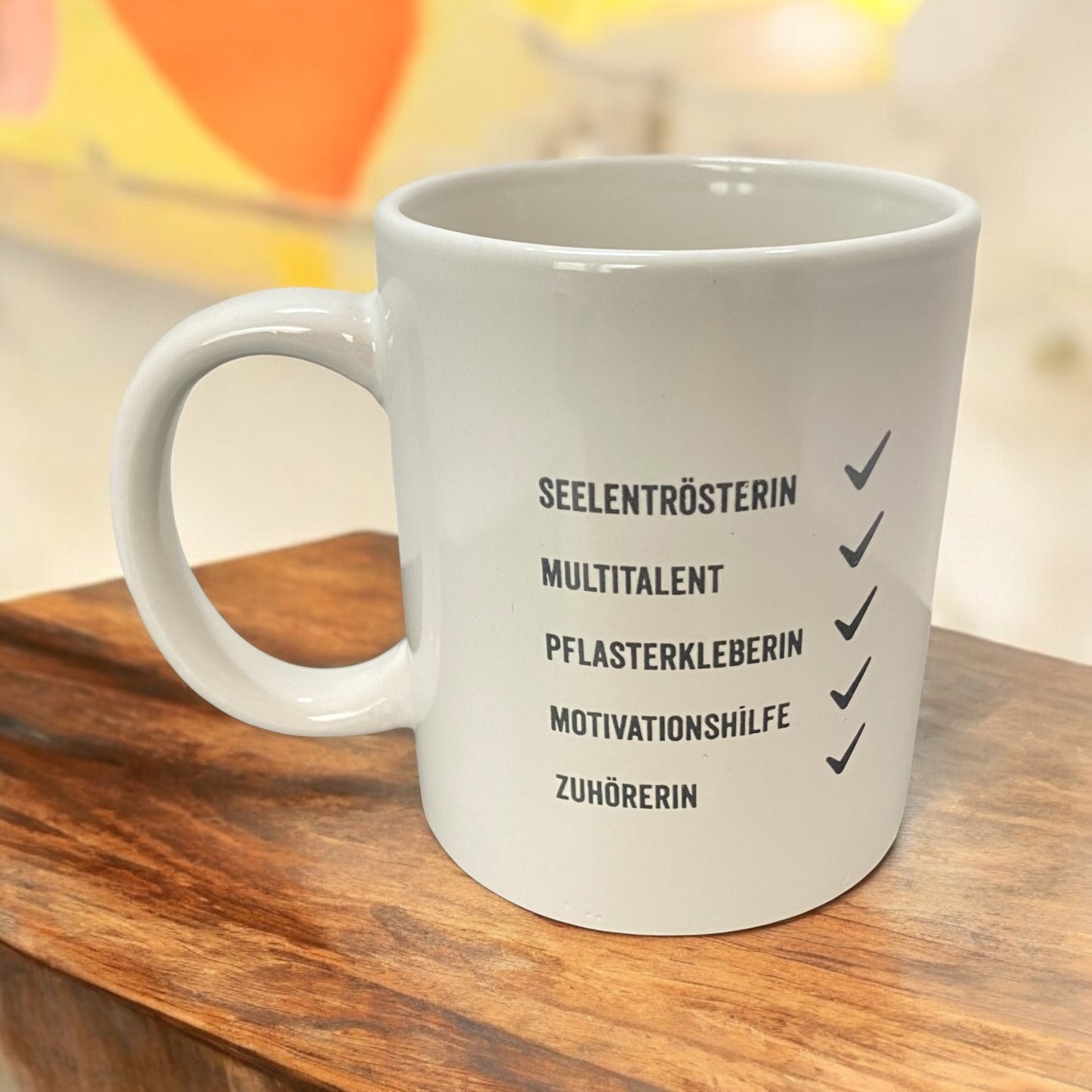 Kaffeetasse im Ambiente platziert